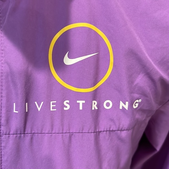 Nike Livestrong Running Athletic Windbreaker - Picture 3 of 7